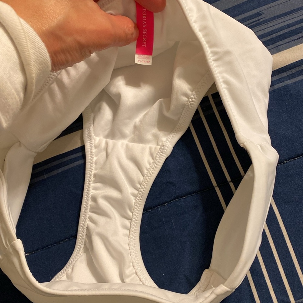 Victoria Secret Swimsuit Two pieces New Without Tag - Picture 5 of 5